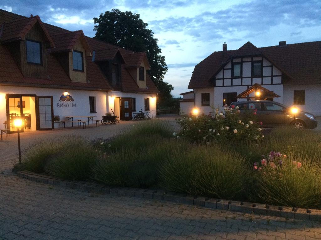 Hotel Radler's Hof Letschin Exterior foto
